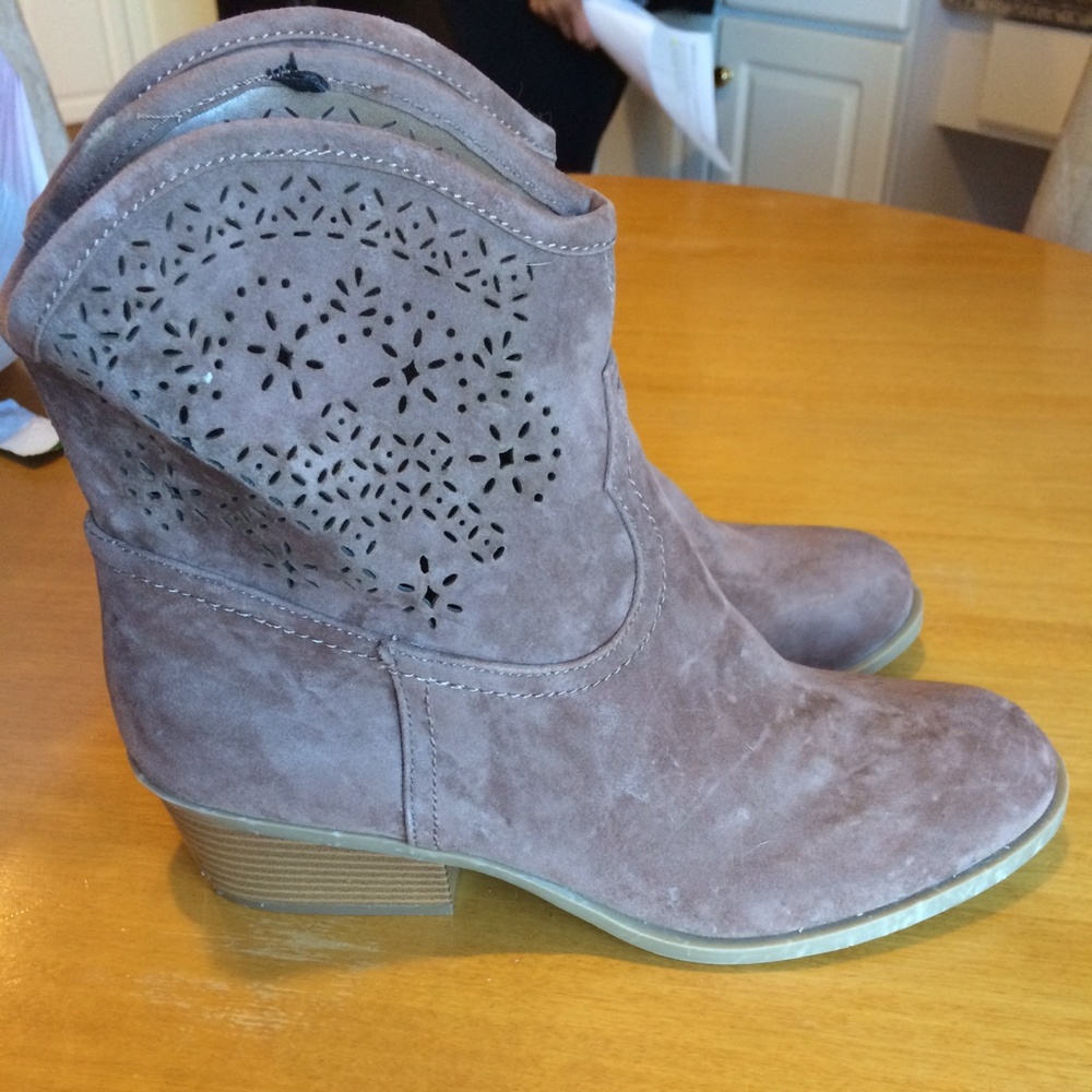 Short Cowboy Boots